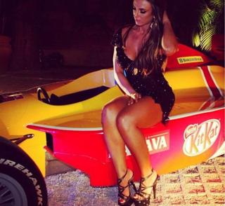 Nicole Bahls feet photo thumbnail