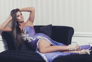 Nicole Bahls feet photo thumbnail