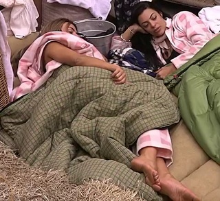 Nicole Bahls feet photo thumbnail