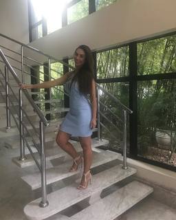Nicole Bahls feet photo thumbnail
