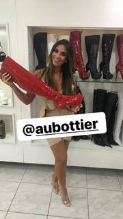 Nicole Bahls feet photo thumbnail