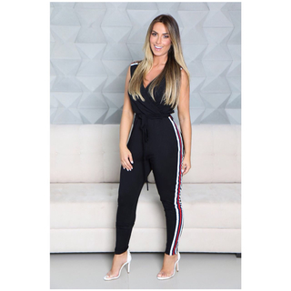 Nicole Bahls feet photo thumbnail