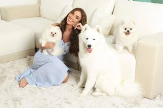 Nicole Bahls feet photo thumbnail