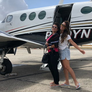 Nicole Bahls feet photo thumbnail