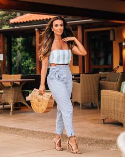 Nicole Bahls feet photo thumbnail