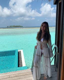 Nicole Bahls feet photo thumbnail