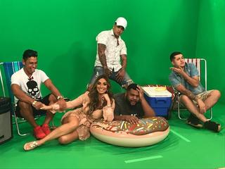 Nicole Bahls feet photo thumbnail