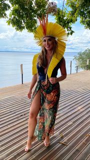 Nicole Bahls feet photo thumbnail