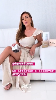 Nicole Bahls feet photo thumbnail