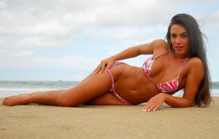 Nicole Bahls feet photo thumbnail