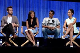 Nicole Beharie feet photo thumbnail