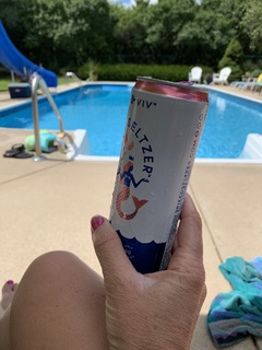 Nicole Briscoe feet photo thumbnail