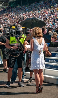 Nicole Briscoe feet photo thumbnail