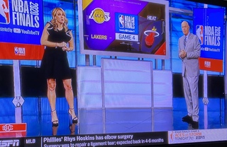 Nicole Briscoe feet photo thumbnail