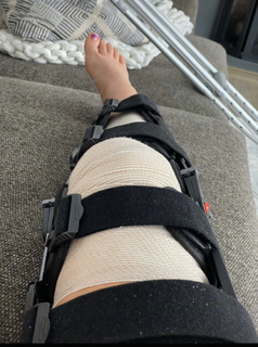 Nicole Briscoe feet photo thumbnail