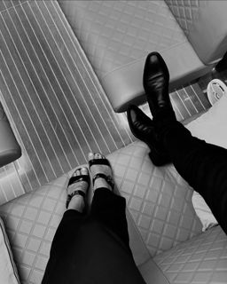 Nicole Brydon Bloom feet photo 3