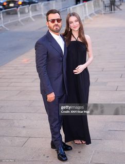 Nicole Brydon Bloom feet photo 5