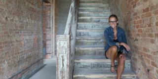 Nicole Curtis feet photo thumbnail