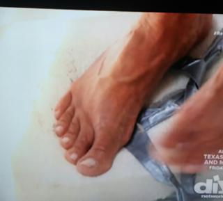 Nicole Curtis feet photo thumbnail