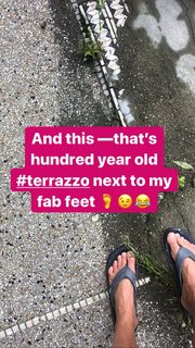 Nicole Curtis feet photo thumbnail