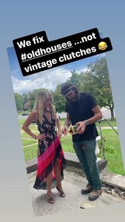 Nicole Curtis feet photo thumbnail