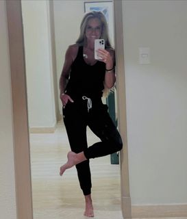 Nicole Curtis feet photo 2