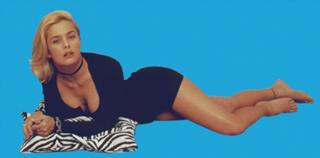 Nicole Eggert feet photo thumbnail