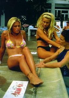 Nicole Eggert feet photo thumbnail