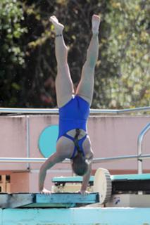 Nicole Eggert feet photo thumbnail