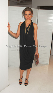 Nicole Forester feet photo 12
