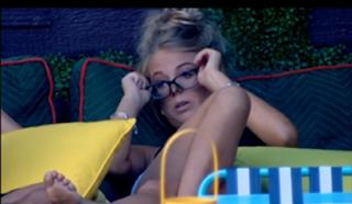 Nicole Franzel feet photo 11