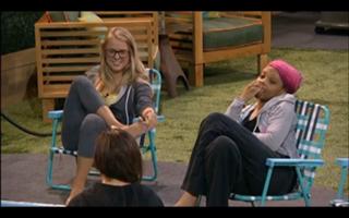 Nicole Franzel feet photo 1
