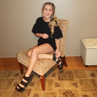 Nicole Franzel feet photo 1