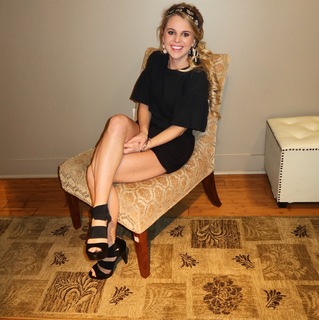 Nicole Franzel feet photo 20