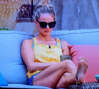 Nicole Franzel feet photo 15