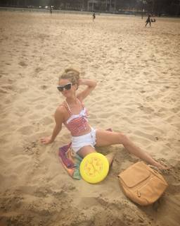 Nicole Franzel feet photo 9