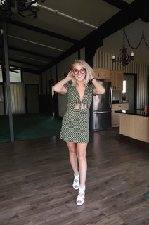 Nicole Franzel feet photo 2