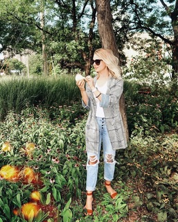 Nicole Franzel feet photo 12