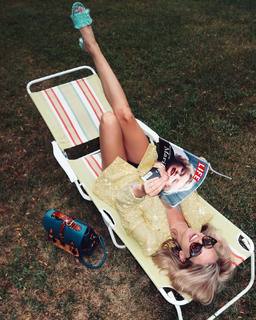 Nicole Franzel feet photo 4