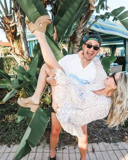 Nicole Franzel feet photo 16