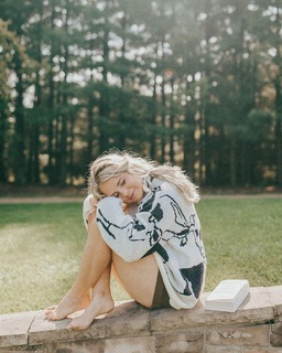 Nicole Franzel feet photo 6