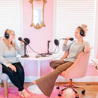 Nicole Franzel feet photo 17