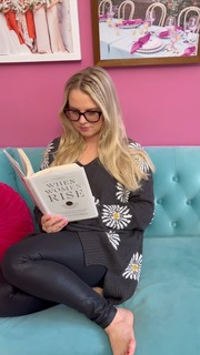 Nicole Franzel feet photo 6