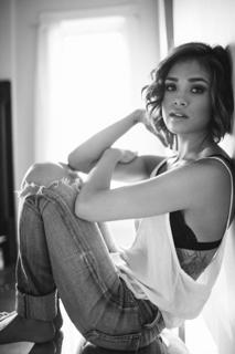 Nicole Gale Anderson feet photo 7