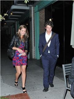 Nicole Gale Anderson feet photo 8