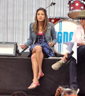 Nicole Gale Anderson feet photo 10