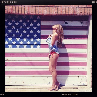 Nicole Kay Clark feet photo 2