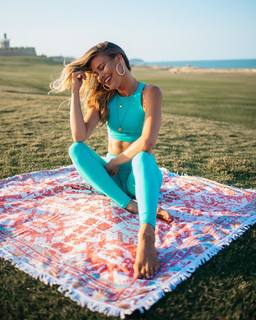 Nicole Kay Clark feet photo 4