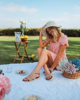 Nicole Kay Clark feet photo 16