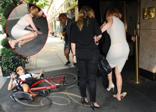 Nicole Kidman feet photo thumbnail